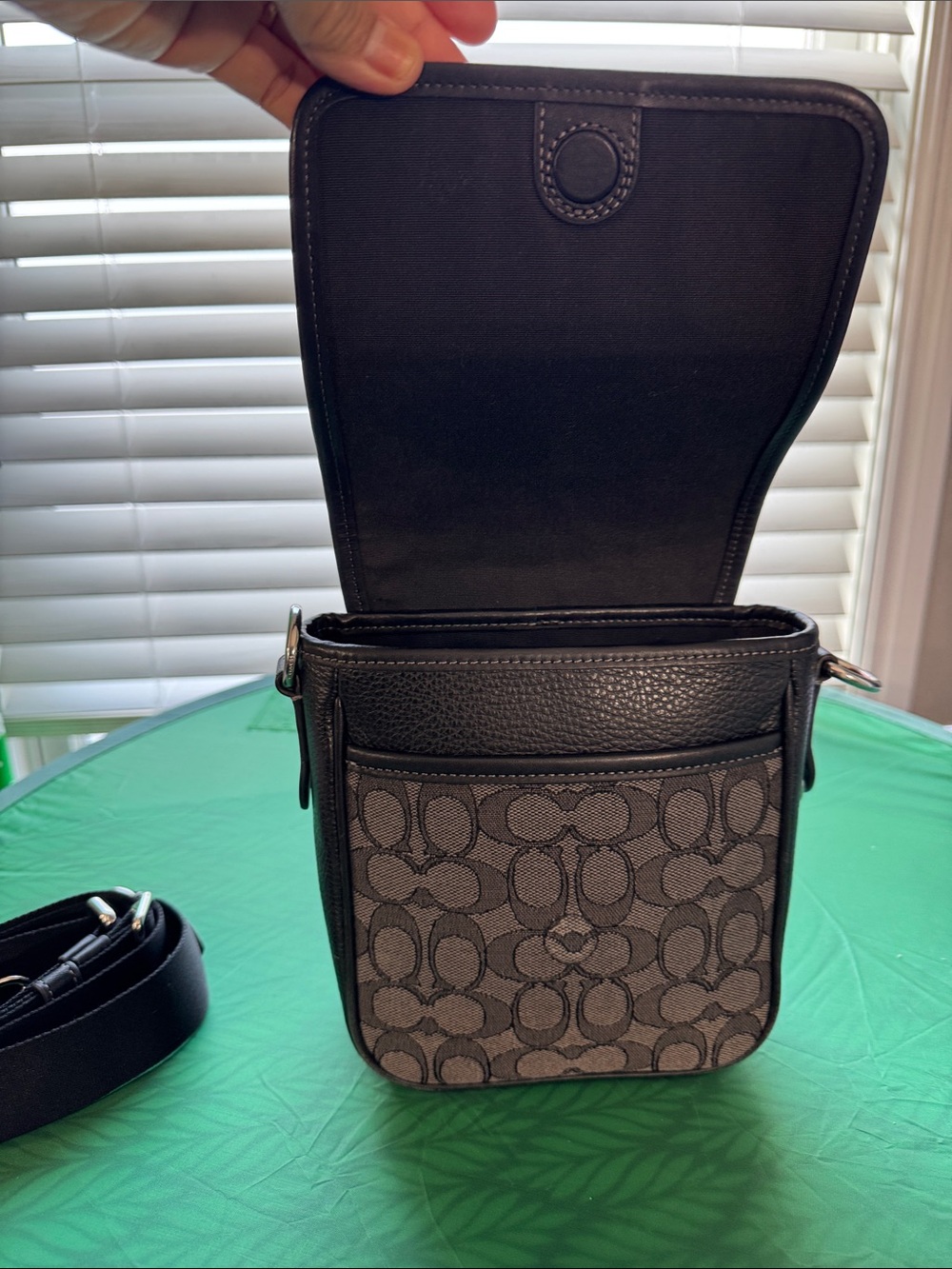 😎Coach Black 🖤Leather and Brown Signature Canvas Crossbody🖤 - Picture 7 of 17